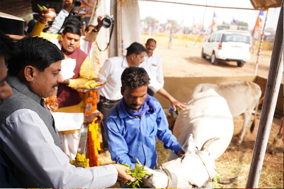 प्रदेश की पहली हाईटेक गोशाला का भूमि पूजन शनिवार को CM डॉ. मोहन यादव ने किया