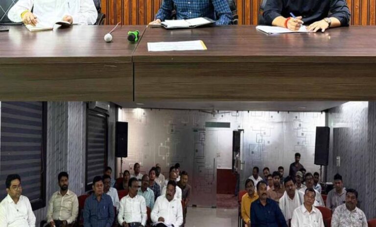 बेहतर-विभागीय-समन्वय-से-कार्यों-में-लाएं-तेजी-:-सचिव-बंसल