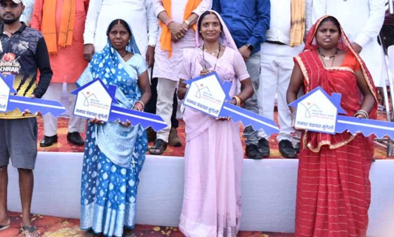 सुशासन-तिहार:-शासन-की-योजनाओं-का-लाभ-अब-सीधे-गांव-तक:-विधायक-मोहले