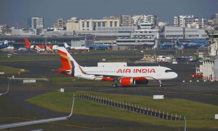 ईरान-युद्ध-का-air-india-पर-बड़ा-असर,-एयरलाइन-को-अचानक-लेना-पड़ा-बड़ा-फैसला
