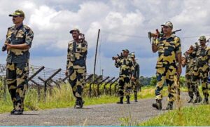 बांग्लादेश-बॉर्डर-का-600-km-लंबा-‘डार्क-जोन’,-घुसपैठियों-के-लिए-बना-बड़ा-रास्ता