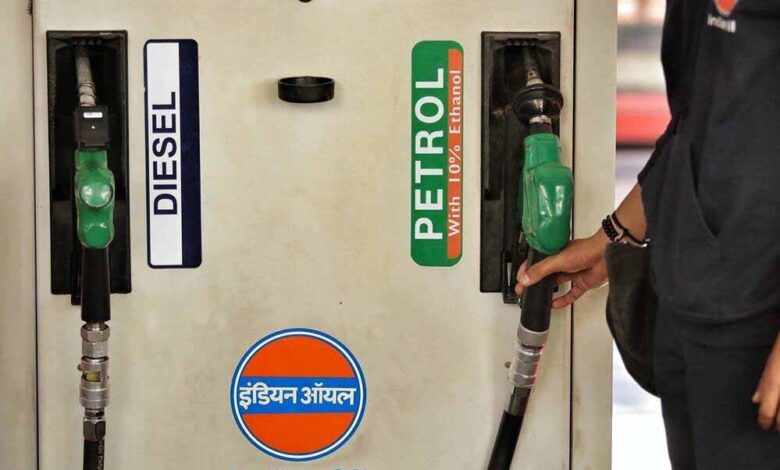 अभी ₹3 की बढ़ोतरी ने बढ़ाई टेंशन, जल्द और महंगा हो सकता है पेट्रोल-डीजल!