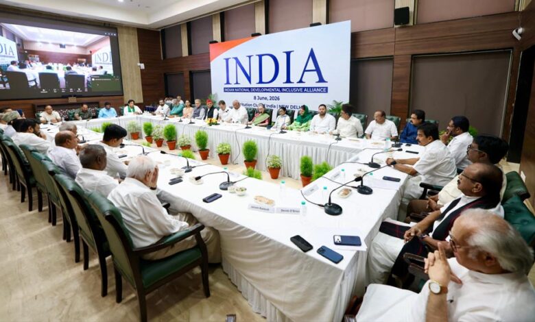 INDIA ब्लॉक की बैठक में 5 बड़े मुद्दों पर बनी सहमति, खड़गे ने खोला रणनीति का पिटारा