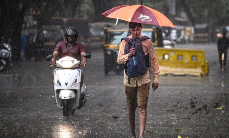 महाराष्ट्र-में-मानसून-का-तांडव,-19-राज्यों-में-भारी-बारिश-का-अलर्ट;-यूपी-बिहार-को-भी-मिलेगी-राहत