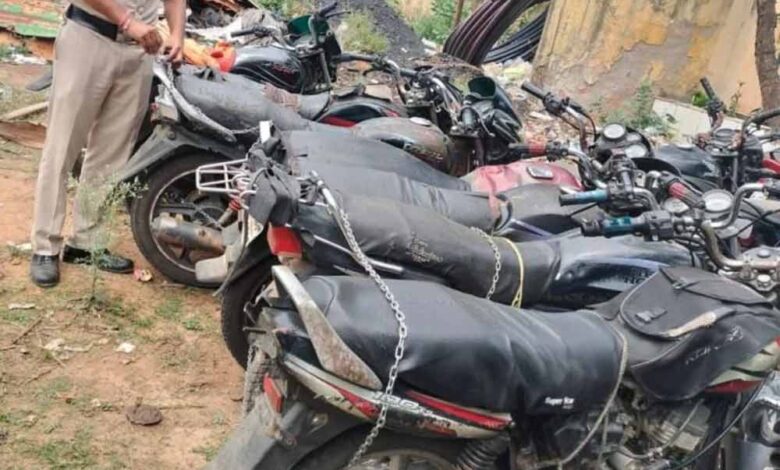 cg-में-अवैध-खनिज-कारोबार-पर-बड़ा-प्रहार,-कोयला-रेत-ढो-रहे-8-वाहन-जब्त