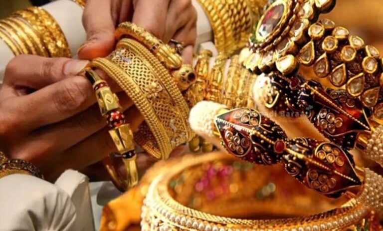 सोना-चांदी-फिर-चमके!-चांदी-2.45-लाख-के-पार,-गोल्ड-की-कीमतों-में-भी-जोरदार-उछाल