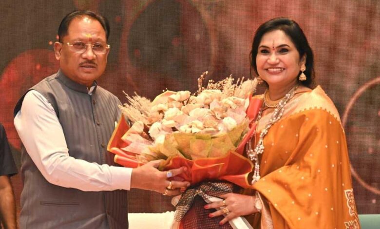 फिल्में-समाज-में-सकारात्मक-बदलाव-की-सशक्त-माध्यम-हैं-–-मुख्यमंत्री-विष्णु-देव-साय