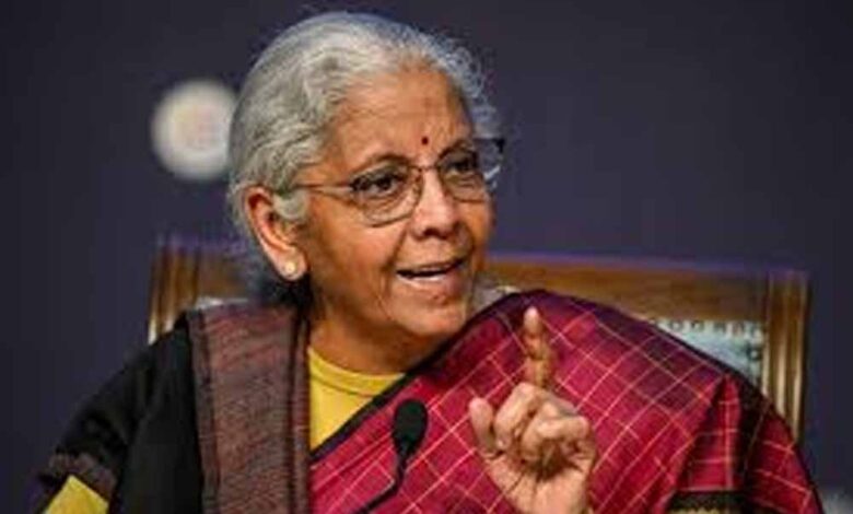 निर्मला-सीतारमण-का-राहुल-गांधी-पर-हमला,-भारत-की-उपलब्धियों-को-नजरअंदाज-करने-का-आरोप
