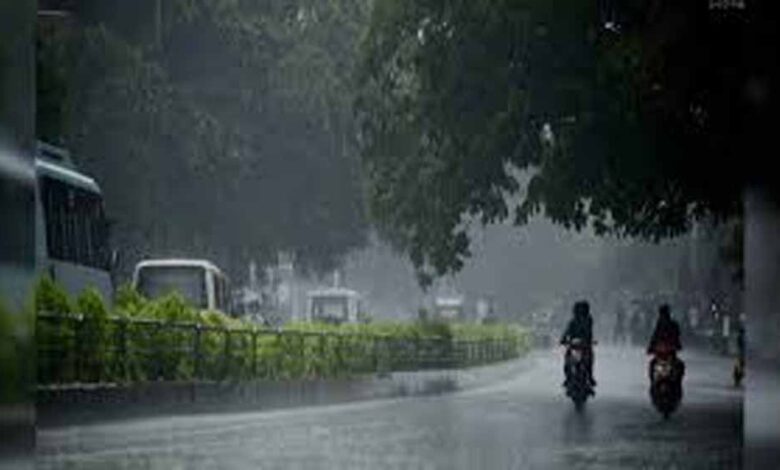 मध्य प्रदेश में मौसम का बदला मिजाज, 40 जिलों में बारिश और तेज हवाओं का अलर्ट