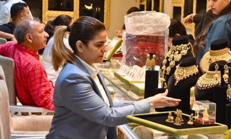 सोना-फिर-1.50-लाख-के-पार!-चांदी-ने-भी-तोड़े-रिकॉर्ड,-जानिए-22-और-24-कैरेट-गोल्ड-का-ताजा-रेट