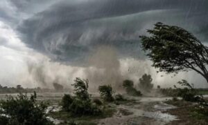 imd-alert:-80km/h-की-रफ्तार-से-आएगा-अंधड़,-अगले-24-घंटे-21-राज्यों-में-भारी-मौसम-का-खतरा