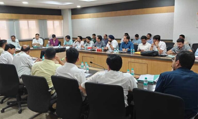 rto/dto-मुख्यालय-में-उपस्थित-रहें,-बकाया-वसूली-अभियान-तेज-करें-सचिव-एवं-परिवहन-आयुक्त-एस-प्रकाश
