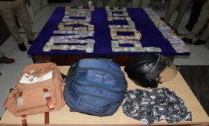 इंदौर-पुलिस-की-बड़ी-सफलता-स्क्रैप-व्यापारी-के-कर्मचारी-से-29-लाख-65-हजार-रुपए-की-लूट-का-खुलासा-03-आरोपी-गिरफ्तार