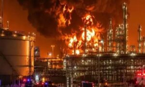 कतर-की-lng-फैक्ट्री-में-भीषण-धमाका:-12-भारतीयों-समेत-13-की-मौत,-66-लोग-घायल