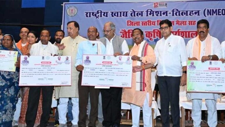 भावी-पीढ़ी-के-स्वास्थ्य-के-लिए-रासायनिक-खाद-छोड़-अपनानी-होगी-जैविक-खेती:-कृषि-मंत्री-रामविचार-नेताम