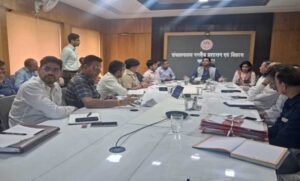 भोपाल-मेट्रो-के-समयबद्ध-और-गुणवत्तापूर्ण-कार्य-के-लिए-सभी-विभाग-आपसी-समन्वय-से-करें-काम-:-आयुक्त-भोंडवे