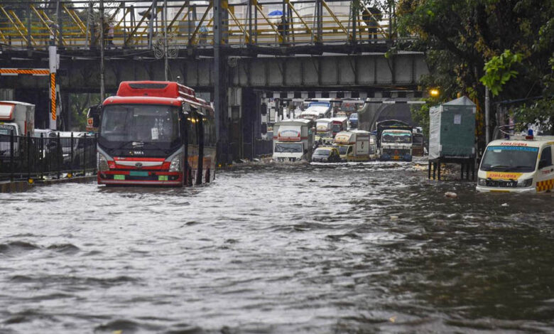 Mumbai Rain Alert: नहीं थम रही बारिश, अंधेरी सबवे बंद, ठाणे समेत कई इलाकों के लिए IMD का अलर्ट