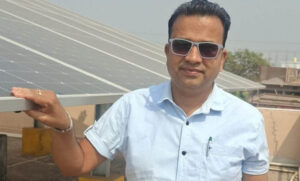 प्रधानमंत्री-सूर्य-घर-योजना-से-राजनांदगांव-का-साहू-परिवार-बना-ऊर्जा-आत्मनिर्भर