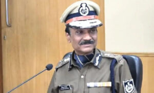 ईमानदारी-और-सत्यनिष्ठा-एक-युवा-अधिकारी-की-सबसे-बड़ी-पूंजी-है-डीजीपी-मकवाणा